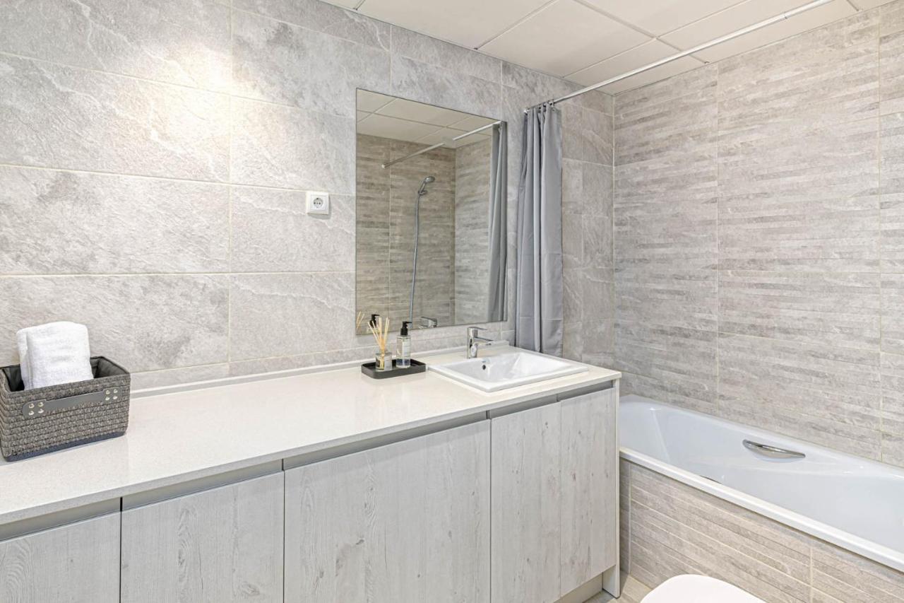 Constancia Apartment In Malaga By Solaga Holiday Homes Экстерьер фото